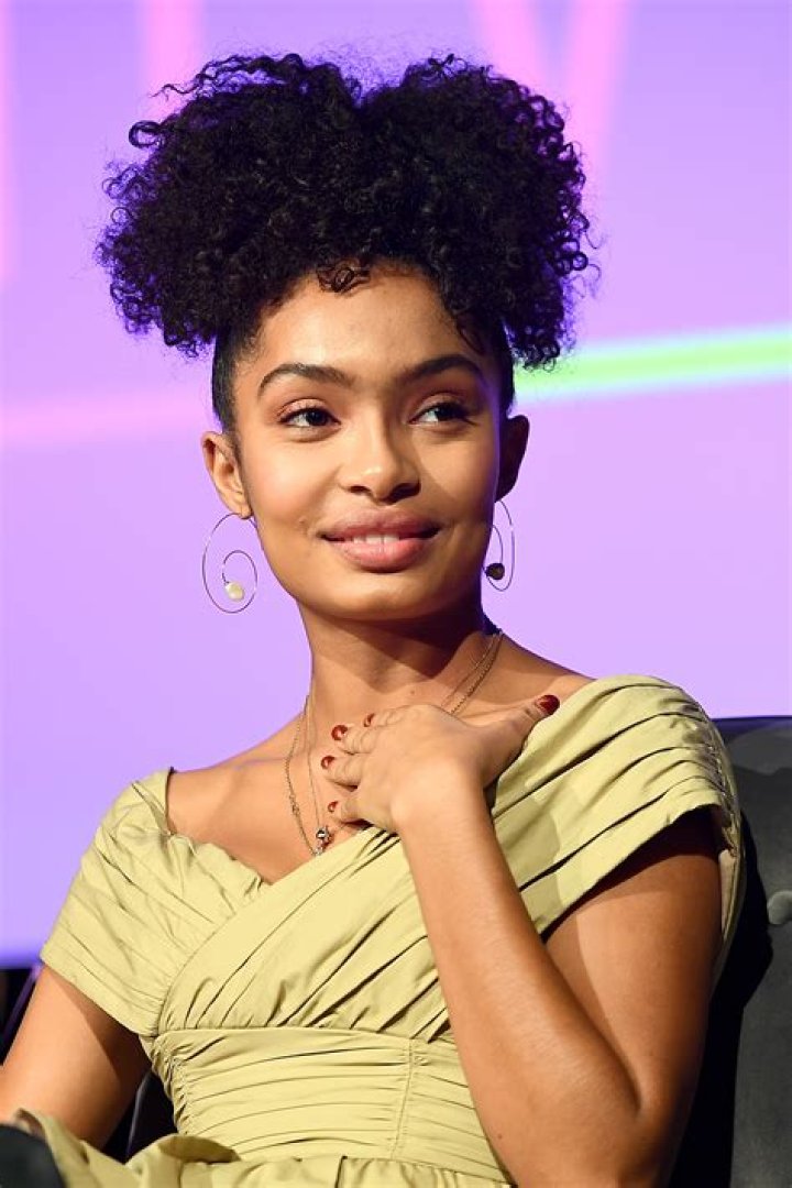 Yara Shahidi Biography - Facts, Childhood, Family Life & Achievements