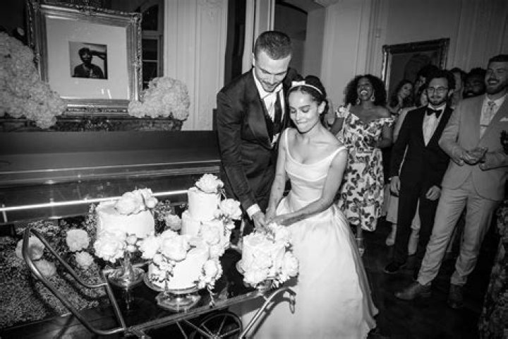 Zoe Kravitz Finally Shares Pics From Her Wedding To Karl Glusman